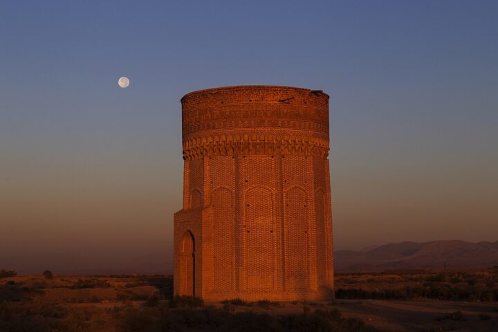 Mehmandust Tower im Iran