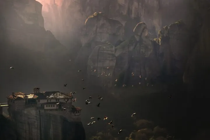 Luftaufnahme vom Kloster Rousanou in Thessalien (Griechenland)